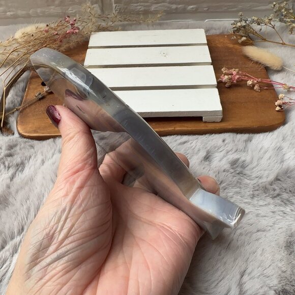 Gorgeous Amethyst with Agate Angel Wings Carving - Picture 6 of 8